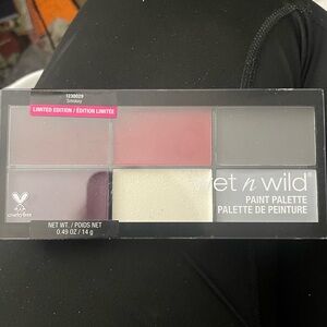 wet n wild smokey paint palette